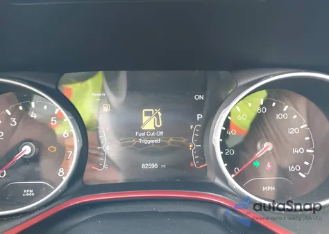 2021 Jeep Compass Trailhawk 4X4 z USA, uszkodzony, nr VIN 3C4NJDDB1MT571866